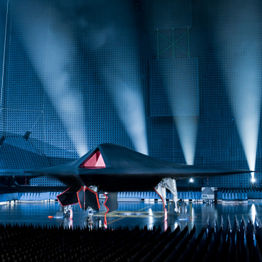 BAE Systems Taranis UCAV unmanned combat air vehicle prototype demonstrator attack UAV RPAS remotely piloted QuinetiQ Rolls Royce Smith Aerospace GE Aviation Systems unveiled bezpilotn bojov lietadlo