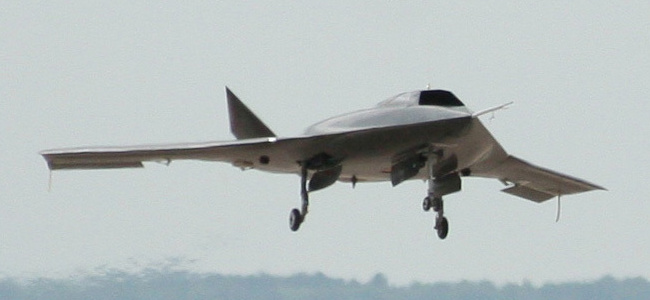 Dassault AVE-C Moyen Duc unmanned plane demonstrator stealth UAV