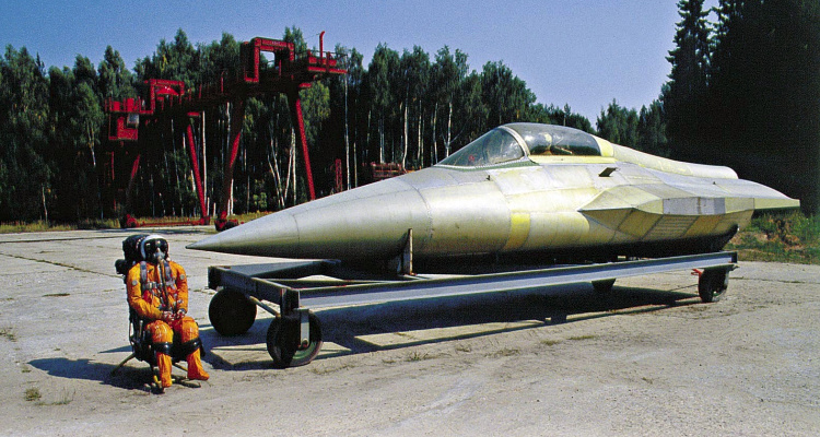 MiG 512 MFI izdelije 5.12 istrebitel mnogofunkcionalnyj frontovoj multirole 5th generation fighter soviet russian advanced stealthy stealth I-90 project program MiG-39 model front fuselage