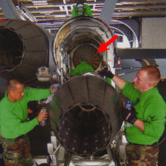Boeing F/A-18E/F Superhornet engine compresor deflector